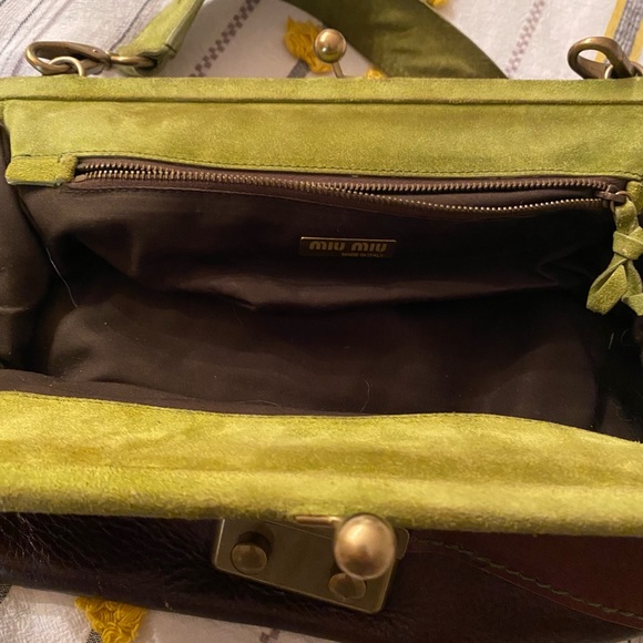 Miu Miu green/brown leather and suede kiss lock frame vintage purse clutch - Picture 6 of 15
